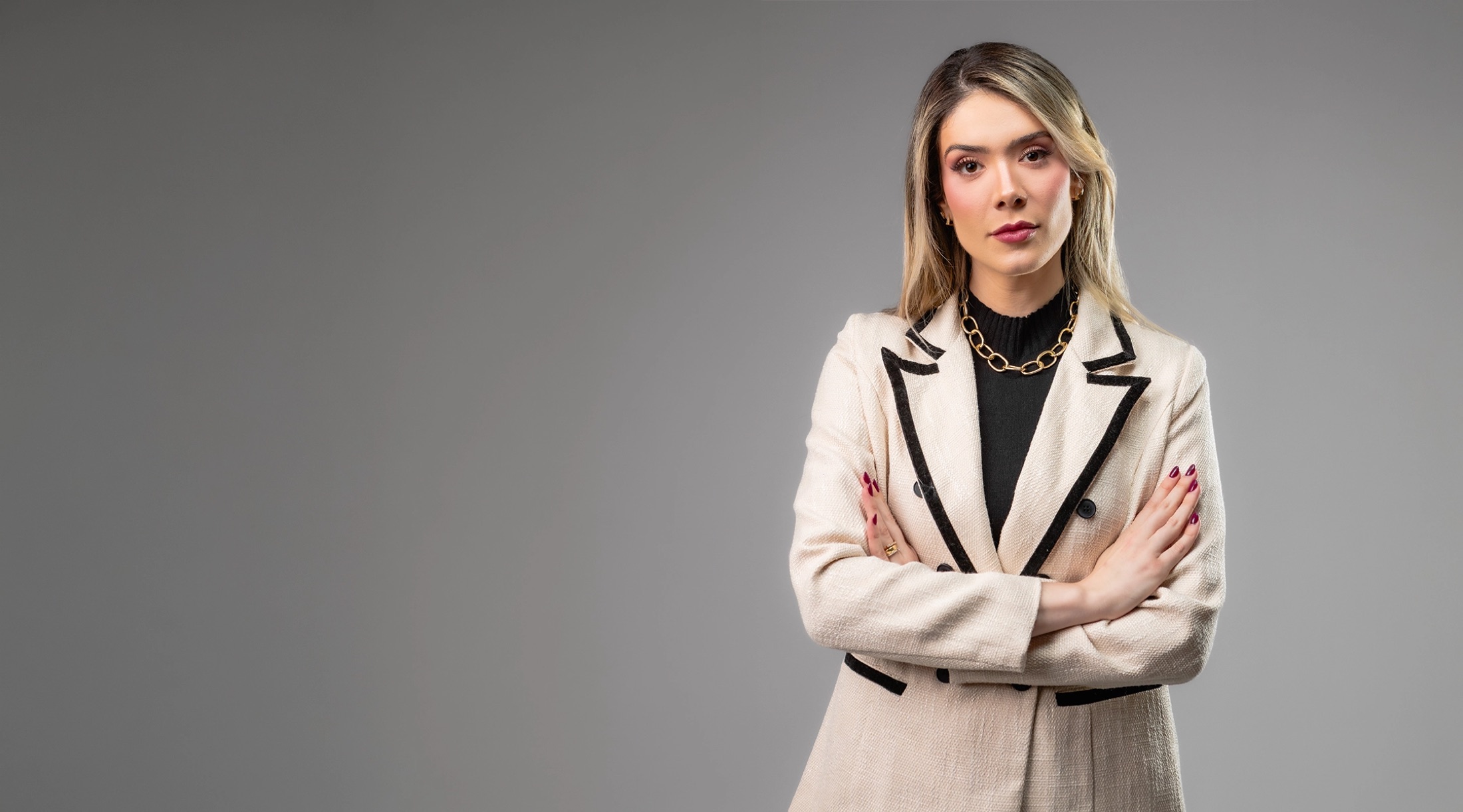 Dra. Nicole Bettiol, especialista em Harmonização Orofacial